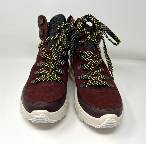 Sorel Women's Kinetic Breakthru Conquest Waterproof Boot Cinder, Bloodstone Sz 9 - Picture 4 of 6